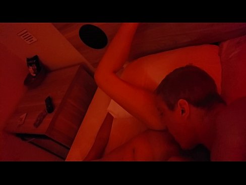 ❤️ စိုနေသော စောက်စေ့ကို နမ်းသည်။ Porn ဗီဒီယို မှာ ငါတို့မှာ ❌️